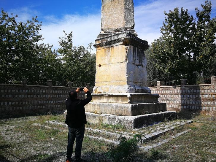 Bursa'da utanç veren görüntü! 2 bin yıllık eseri bu hale getirdiler G5