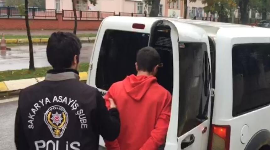 Sakarya&rsquo;da oto teyp hırsızlığı: 1 tutuklama
