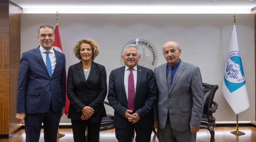 Develi ve Y&ouml;resi Dernek Başkanı Cebeci&rsquo;den Başkan Memduh B&uuml;y&uuml;kkılı&ccedil;&rsquo;a ziyaret