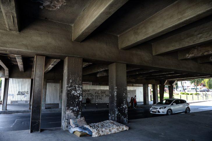 Unkapanı Köprüsü alt geçidi tehlike saçıyor G1