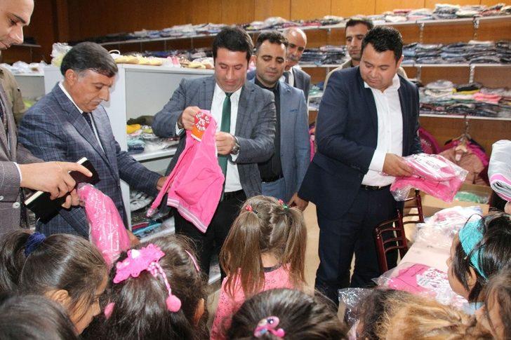 Varto’da 7 bin öğrenciye giyim yardımı G5