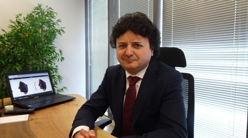 Sigara kullanımı yüz yaşlandırmasını hızlandırıyor