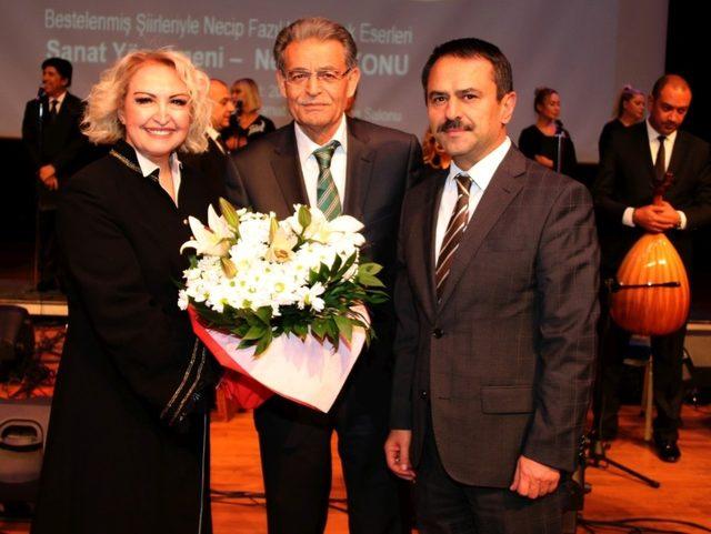 Ankara Devlet Klasik Türk müziği korosu NEVÜ’de sahne aldı