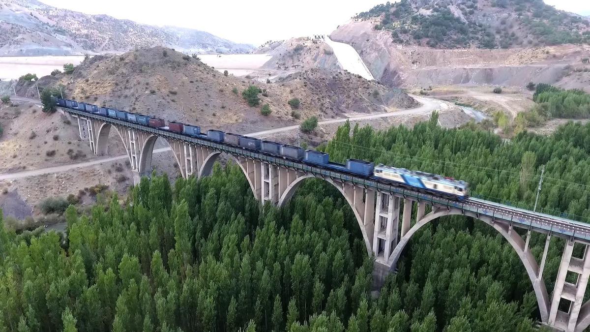 Almanlar tarafından inşa edilmişti! Asırlık k&ouml;pr&uuml; hala ayakta