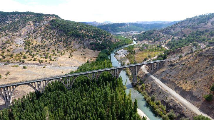 Almanlar tarafından inşa edilmişti! Asırlık köprü hala ayakta G3