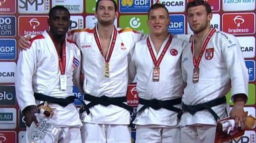 Milli judocu Mikail &Ouml;zerler'den bronz madalya