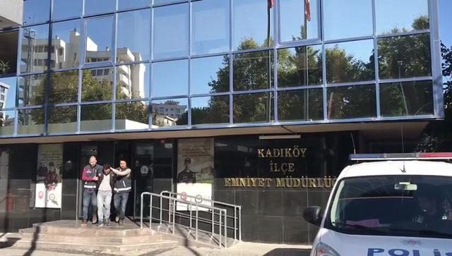 Kadıköy-Karaköy vapurundaki şüpheli adliyeye sevk edildi