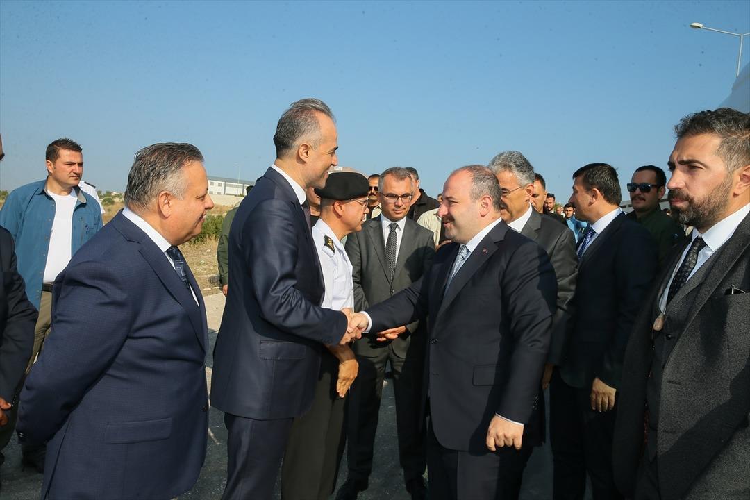 "T&uuml;rk lirasının arkasında durun"