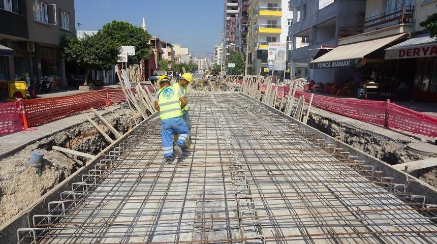 Erdemli’de yağmur suyu çalışmaları sürüyor