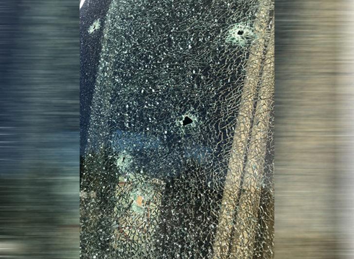 Beykoz'da öğrencilerin bulunduğu servis aracını kurşun yağmuruna tuttular G5