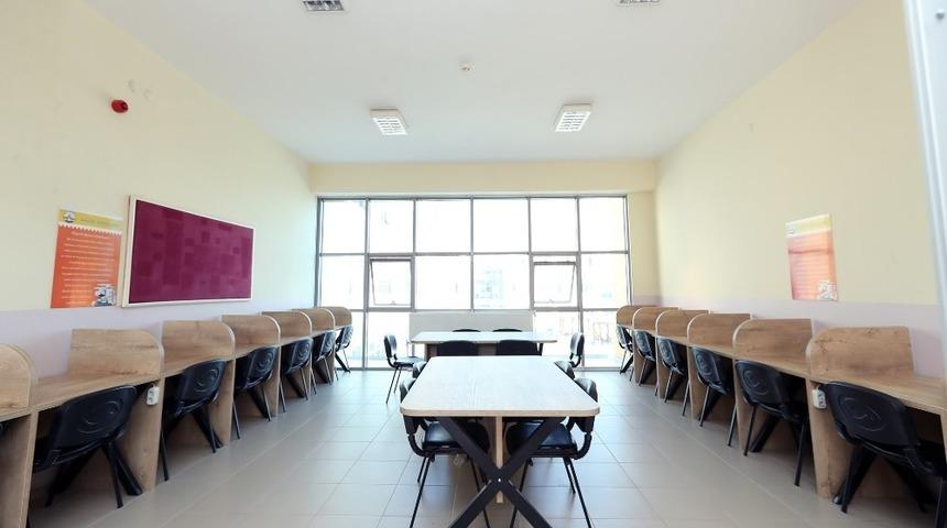 Trakya &Uuml;niversitesi Eğitim Fak&uuml;ltesi &ouml;ğrencilerine et&uuml;t odası