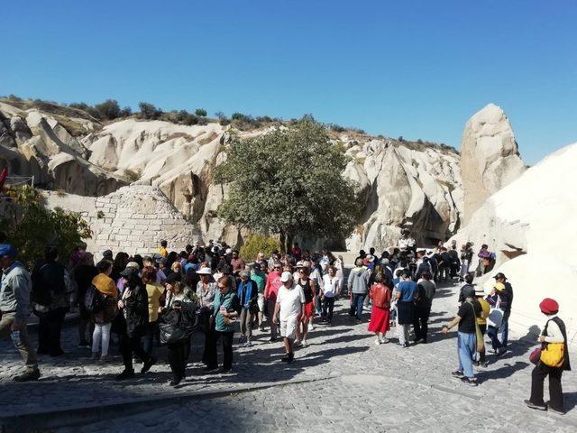 Kapadokya’da turistler müze ziyareti için kuyruk oluşturdu