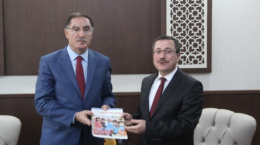 Kamu Başdenet&ccedil;isi Şeref Malko&ccedil;, Rekt&ouml;r Kızılay&rsquo;ı ziyaret etti