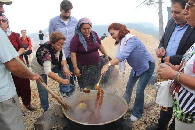 Yaylada bandırma şenliği