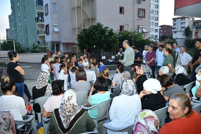 Çay daveti mahalle toplantısına dönüştü