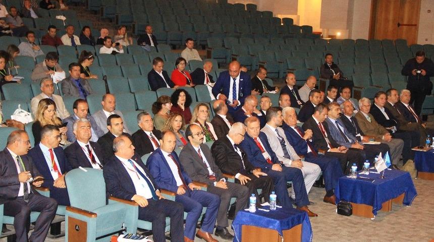 Muğla B&uuml;y&uuml;kşehir Belediye Başkanı Osman G&uuml;r&uuml;n;