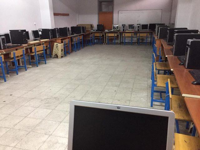 Beyşehir’de 4 okula yeni nesil bilgisayar desteği