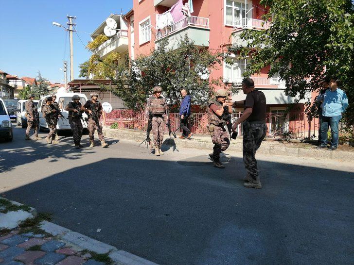 Pompalı tüfekle ateş açtı! Polis ekipleri sevk edildi G2