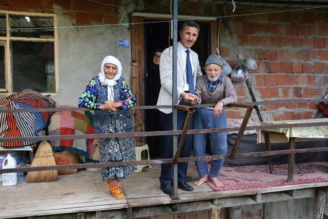 Başkan Kaya: “Büyüklerimiz baş tacımızdır