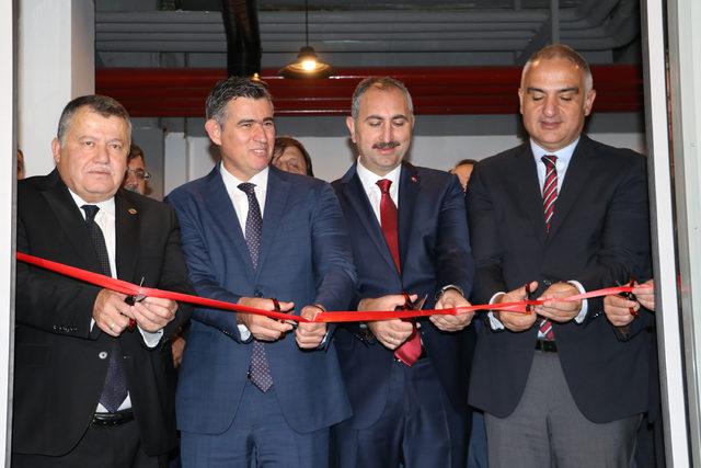 Bakan Gül: Reform hayata geçtikçe yargıya olan güvenin artmasını sağlamış olacağız