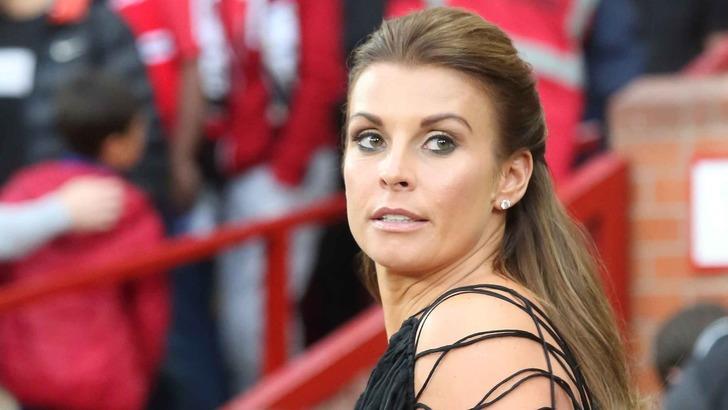 Yıldız futbolcuların eşleri birbirine girdi! G5