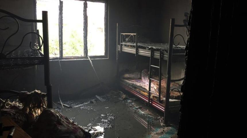 Van&rsquo;da korkutan ev yangını