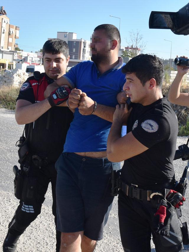 Kovalamacada yakalandı emniyete gitmemek için polise yalvardı