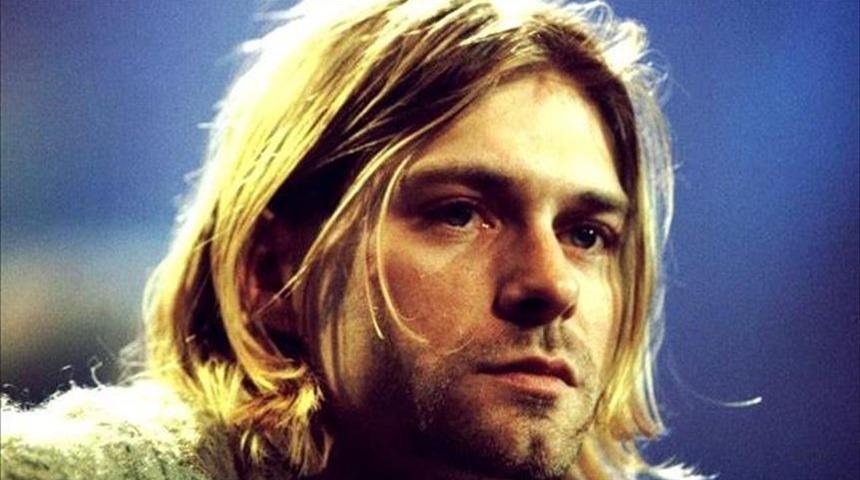 Kurt Cobain'in hırkası açık arttırmaya çıkarılıyor