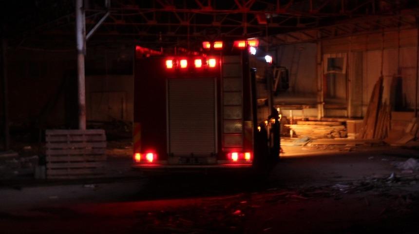 Tosya’da fabrika yangını ucuz atlatıldı