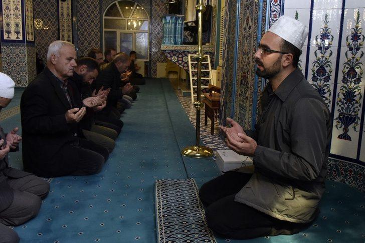 Gümüşhane’de eller semaya Barış Pınarı harekatı için kalktı G1