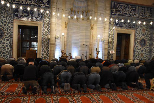 Selimiye Camii'nde sabah namazında 'Fetih Suresi' okundu