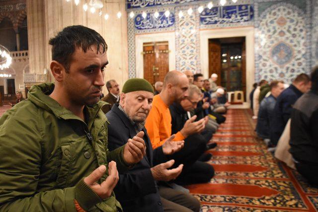 Selimiye Camii'nde sabah namazında 'Fetih Suresi' okundu
