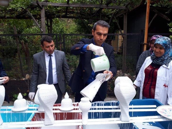 Emet’te ’Ateşte açan çiçekler’ ilçe ekonomisine katkı sağlıyor G3