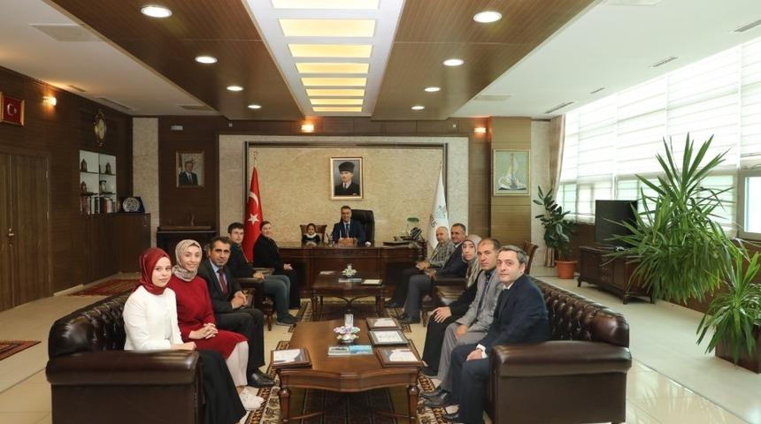 Vali &Ccedil;ağatay&rsquo;dan &ouml;ğretmenlere kalite etiketleri