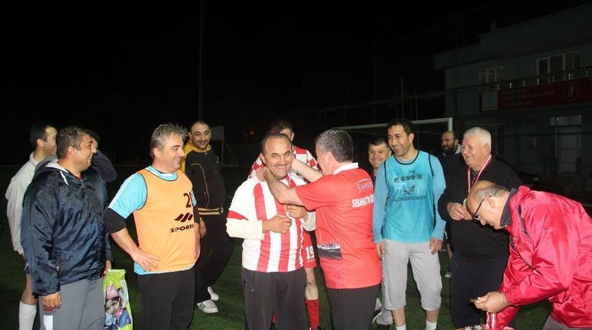 Özdemir: “Sporun birleştirici gücüne inanıyoruz”