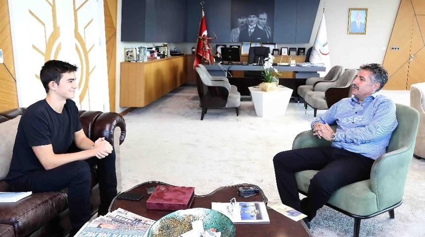 Liseli G&uuml;rel&rsquo;den sosyal sorumluluk projesi