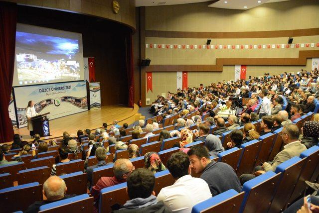 Hekimlik mesleğine beyaz önlüğü giyerek adım attılar