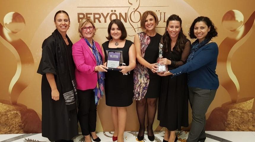 Yeşim&rsquo;e PERY&Ouml;N&rsquo;den prestijli &ouml;d&uuml;l