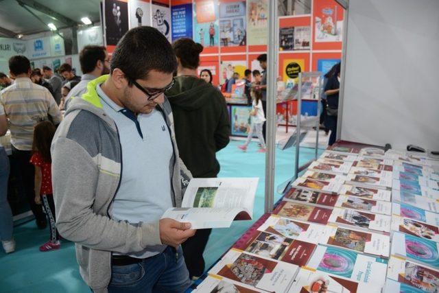 Anadolu Üniversitesi Eskişehir Kitap Fuarı’nda