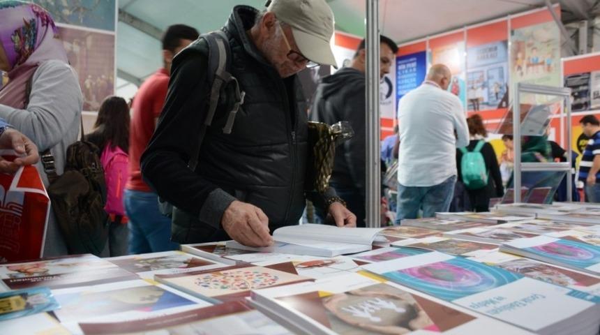 Anadolu &Uuml;niversitesi Eskişehir Kitap Fuarı&rsquo;nda
