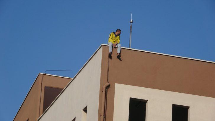 İntihara kalkışan genç dua edip gözyaşı döktü G1