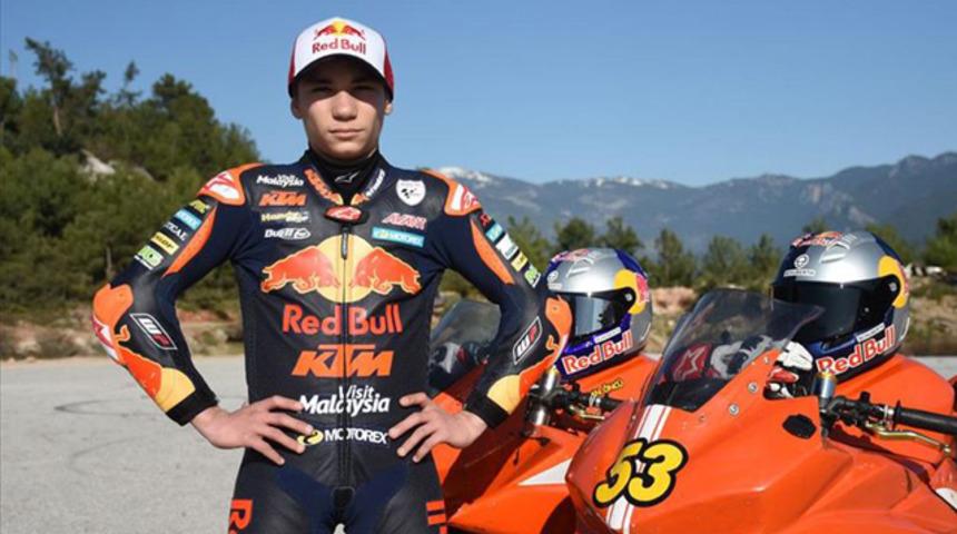 Milli motosikletçi Deniz Öncü İspanya'da gaza basacak