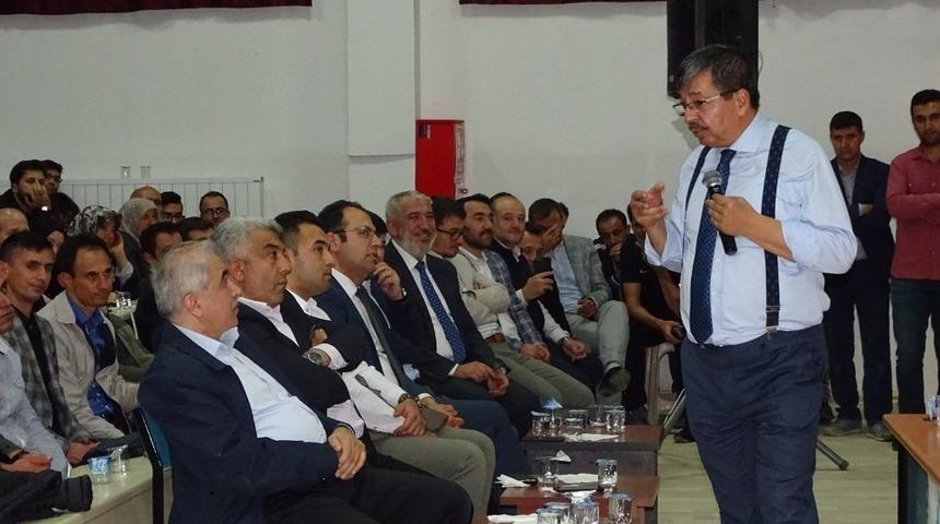 Hukuk&ccedil;u-Yazar Hayati İnan&ccedil;, Hisarcık&rsquo;ta