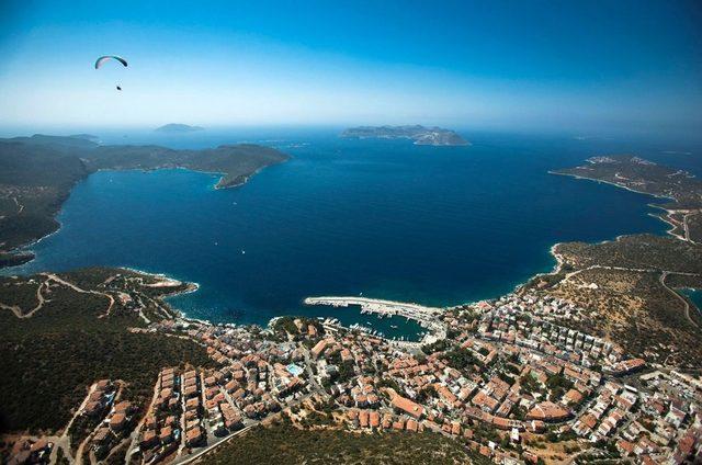 Asyalı turistler Kaş’ı keşfetti