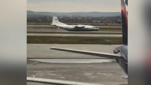 Rusya’da askeri nakliye uçağı gövdesi üzerine iniş yaptı