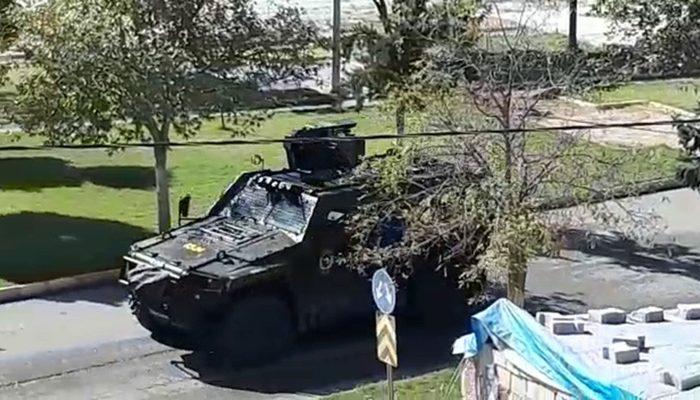 Suriye sınırında zırhlı araçla mehteranlı devriye trend