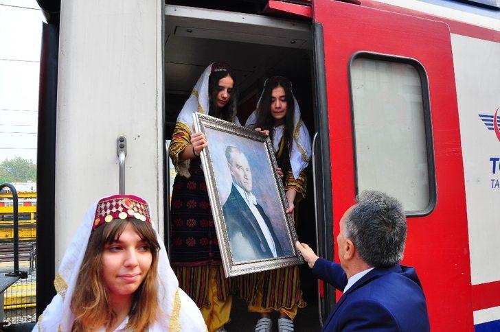 Atatürk’ün Manisa’ya gelişinin 94’üncü yılı kutlandı G3