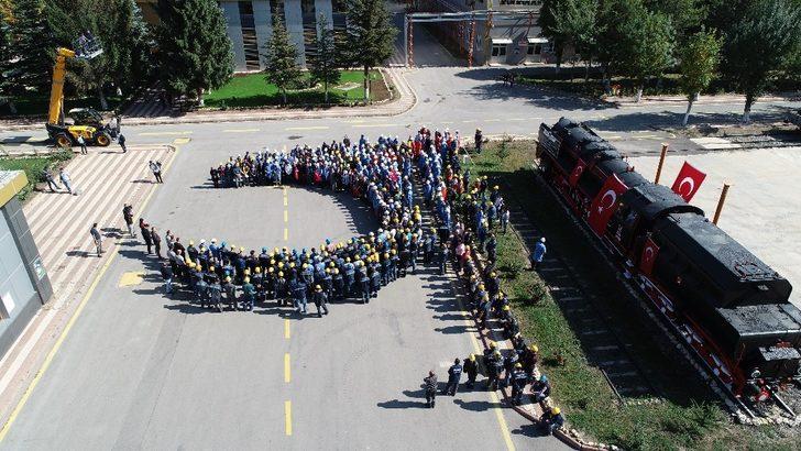 Bozkurt lokomotifi önünde Fetih duası G3