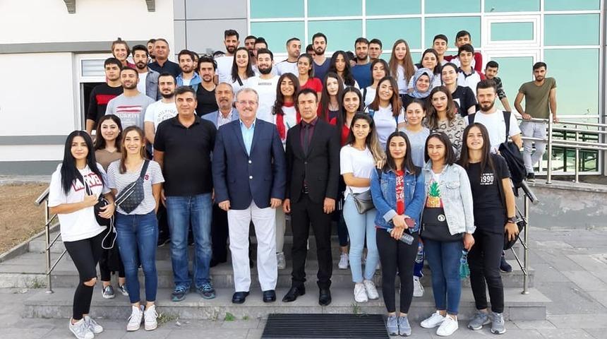 Gen&ccedil;lere su tasarrufu anlatıldı.