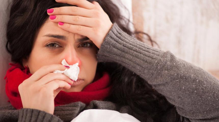 T&uuml;m Kış Boyunca Grip Olmayan Kadınların 8 &Ouml;zelliği